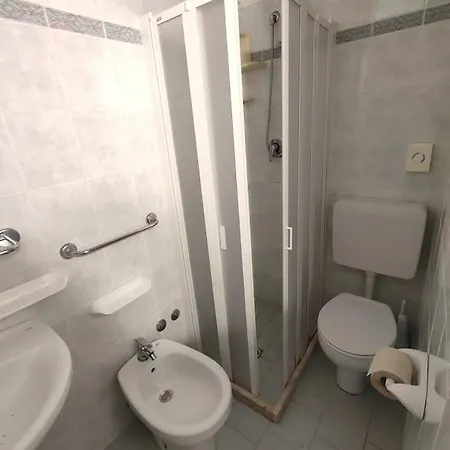Hotell Athena 3*